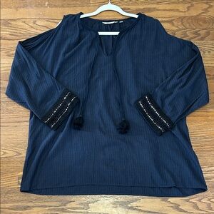 Soft Surroundings Blouse Women's 1X Navy Shoulder Cut Out Beaded Cuffs